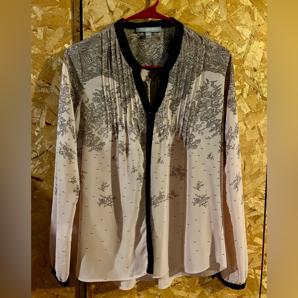 Elegant Black and Cream Women's Top